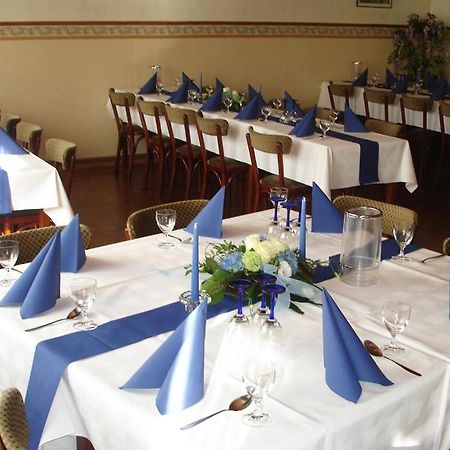 Landgasthaus Hoffmeister Hehlen Buitenkant foto